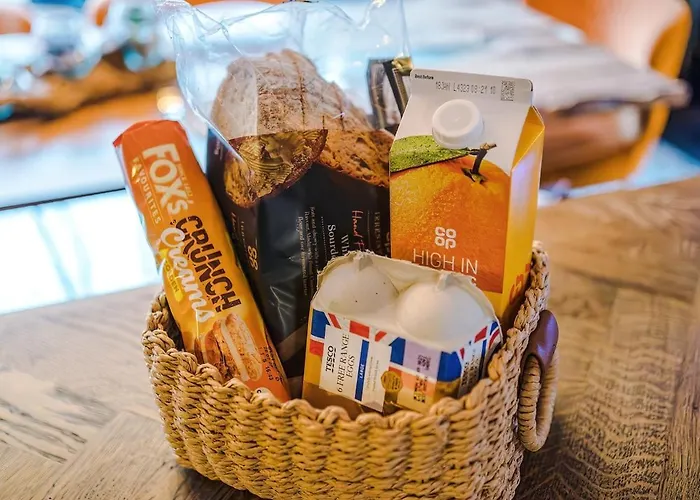 Unique In Northenden Urban Oasis Sleeps 8 Dom wakacyjny Manchester