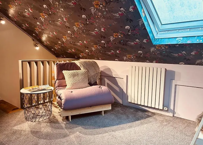 بيت للعطل Unique In Northenden Urban Oasis Sleeps 8