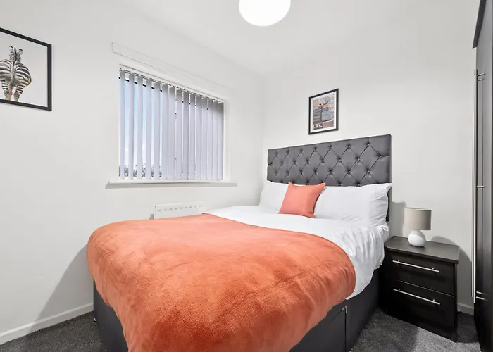 Lovely 3bedroom House, 7mins Drive To Center, Etihad Stadium & Coop Live Arena Manchester