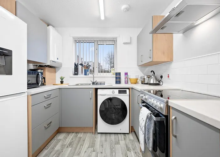 Lovely 3bedroom House, 7mins Drive To Center, Etihad Stadium & Coop Live Arena Hébergement de vacances