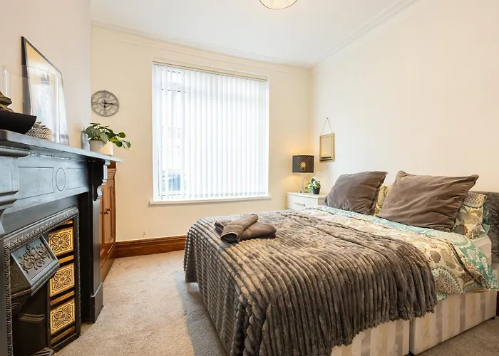 Tatil Evi Urban Haven Hall Luxury Rusholme, Near Centre Hospitals Manchester