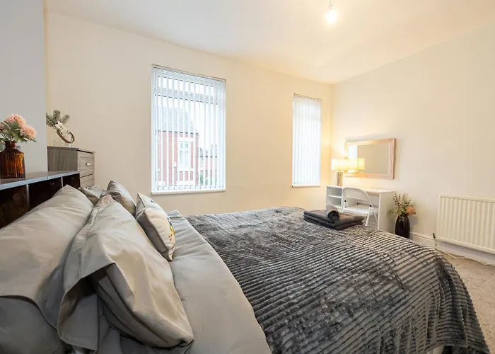 Urban Haven Hall Luxury Rusholme, Near Centre Hospitals Casa de Férias Manchester