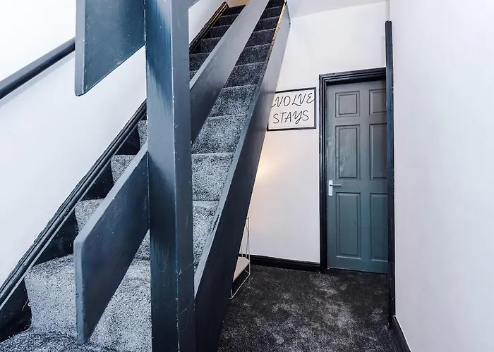 아파트 Free Park, Sleeps 8, Stunning In Salford, Long Term Disc, Perfect For Groups