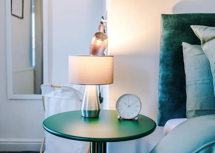 Free Park, Sleeps 8, Stunning In Salford, Long Term Disc, Perfect For Groups 맨체스터