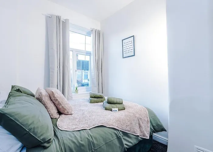 Free Park, Sleeps 8, Stunning In Salford, Long Term Disc, Perfect For Groups