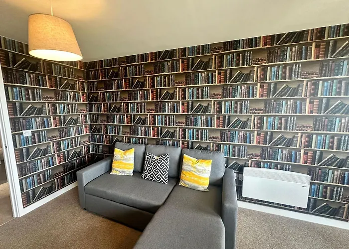 Adelphi Wharf By Beehosting Apartment