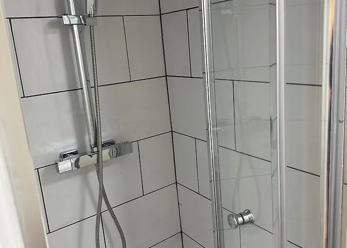 Newly Built Private Ensuite 아파트