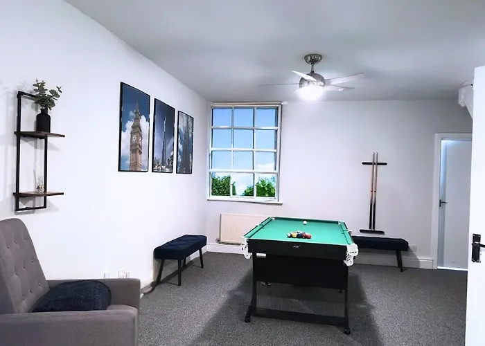 4bed 7guests Work&family Easycentralaccess Offer Manchester