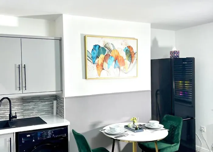 Stylish Spacious 1bd Apt-kingbed-10min Heaton Park Manchester