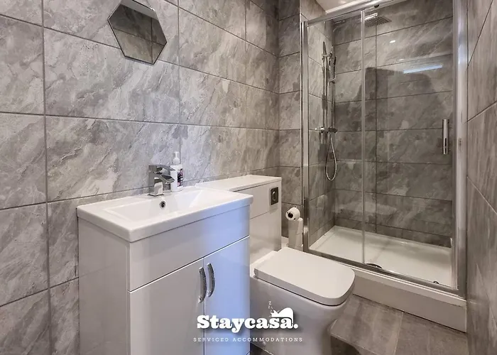 Holiday home Noor Garden Co-living - Private Self-cater Manchester