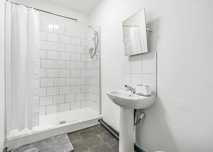 Cosy By Kammili - With Free Parking, Near Centre *