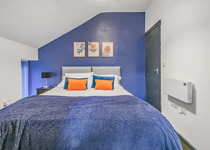 Cosy By Kammili - With Free Parking, Near Centre *