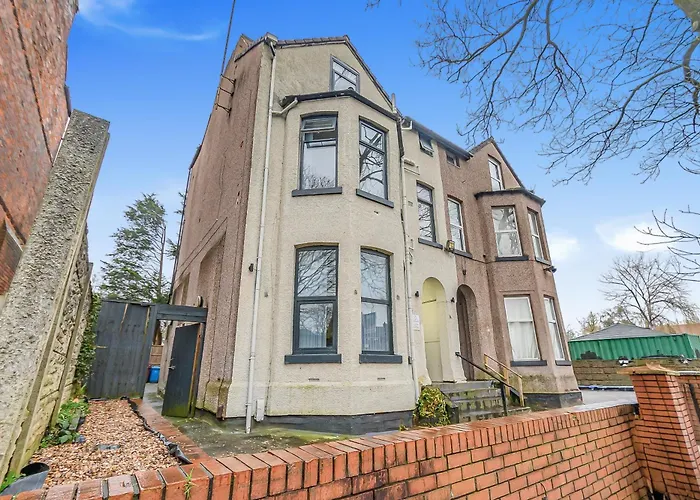 Cosy By Kammili - With Free Parking, Near Centre Apartamento