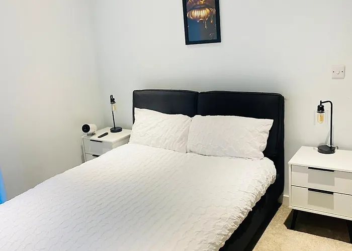 Daire Town Manchester