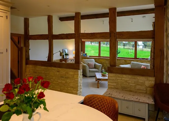 East Barn- Luxury Countryside Manchester