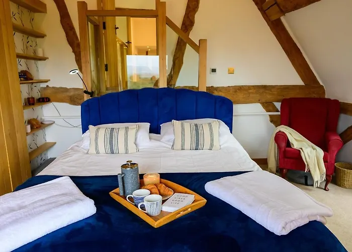 East Barn- Luxury Countryside *