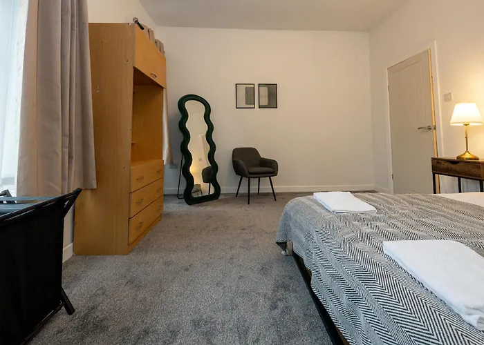 Tatil Evi Modern 3br House In Manchester, Ideal For Families, Sleeps 7 *