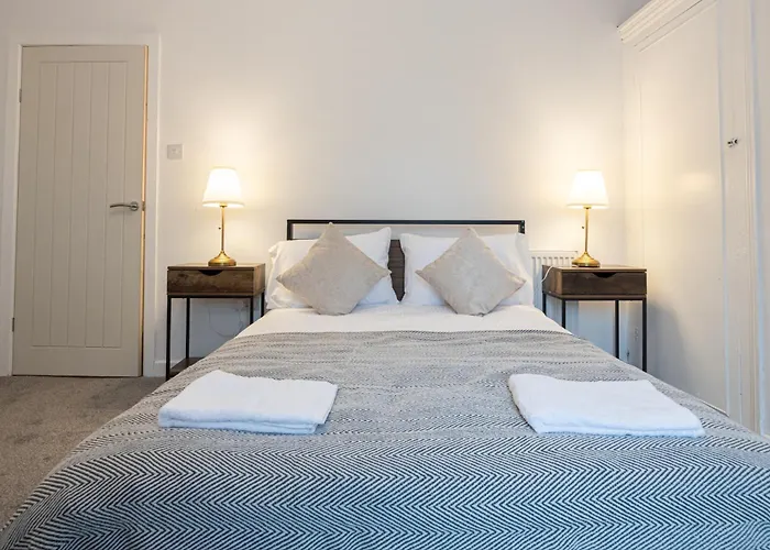 Tatil Evi Modern 3br House In Manchester, Ideal For Families, Sleeps 7 Manchester