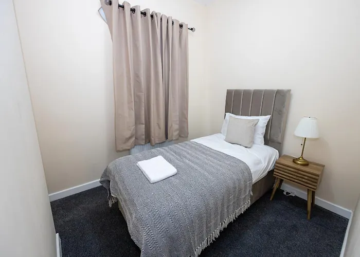 Holiday home Cozy 3Br Home Ideal For Families & Long Stays Sleeps 7