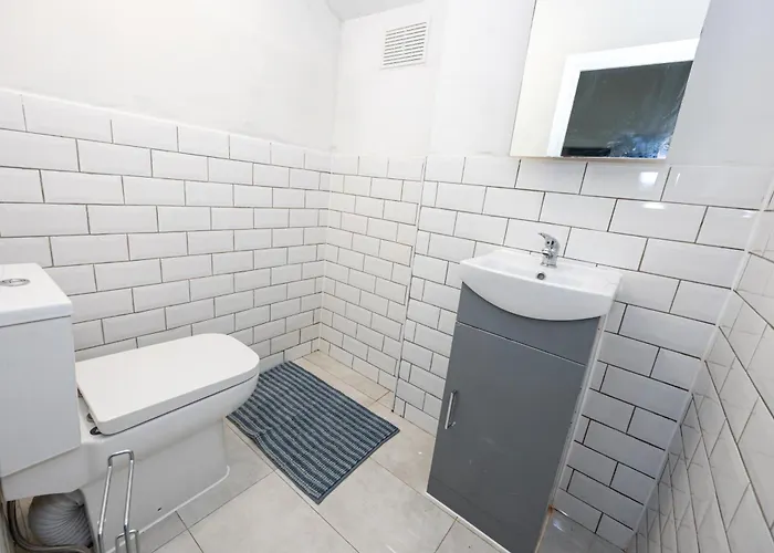 Cozy 3Br Home Ideal For Families & Long Stays Sleeps 7 Manchester