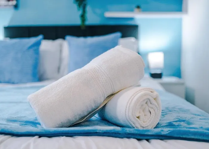 Prázdninový dům New Spacious House, Pool Table, Driveway Parking And Ps4