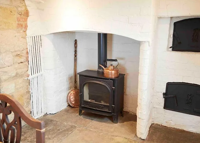 Beautiful Cotswold With Hot Tub Manchester