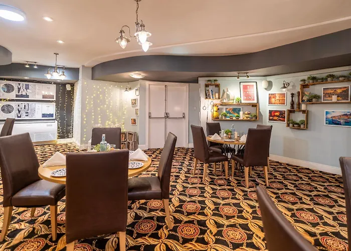 Hotel Britannia Centre 3*