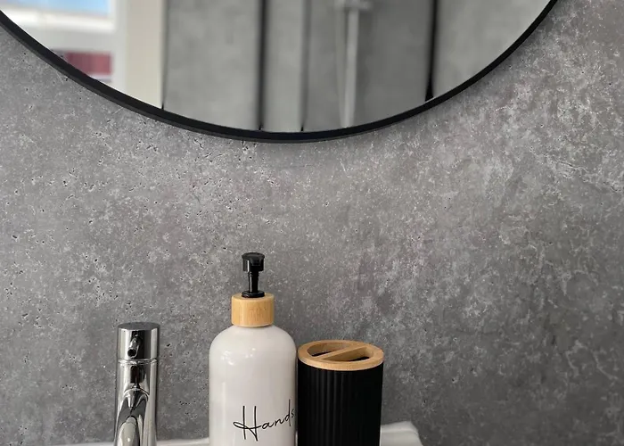 Modern Townhouse-free Parking-games Room-fast W-ifi Μάντσεστερ