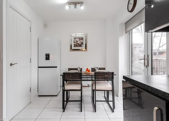 Stylish5 Bed By Etihad And Coop Live * Manchester