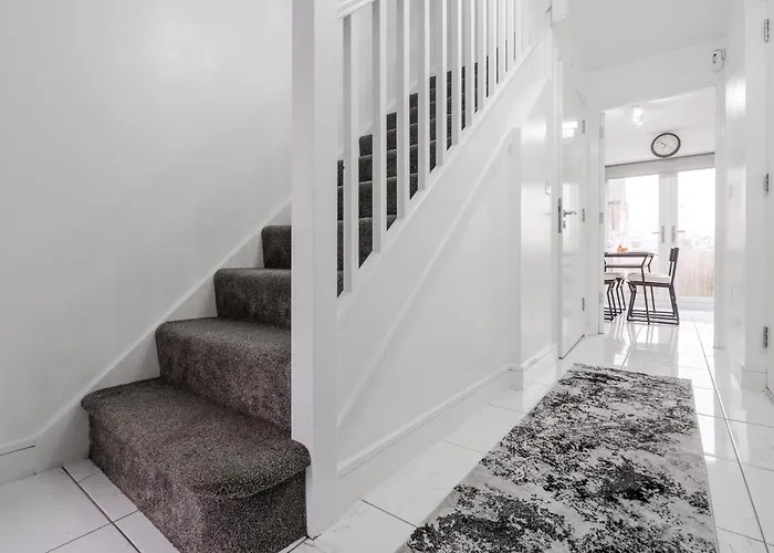 Stylish5 Bed By Etihad And Coop Live