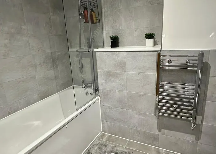 Stylish Haven With Ample Space *