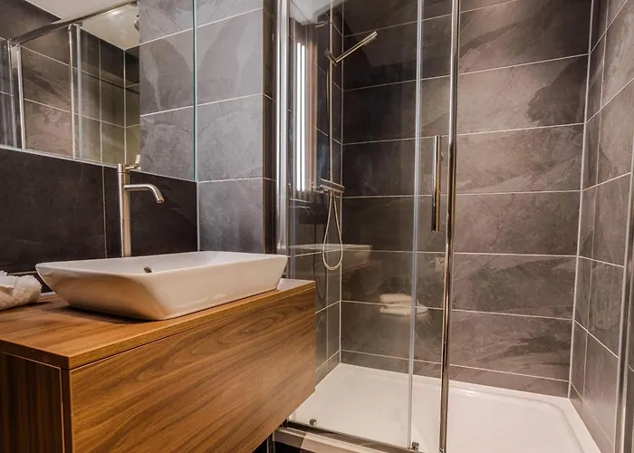 Tranquil Luxury 2br Views 아파트 *