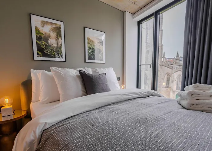 Tranquil Luxury 2br Views 아파트