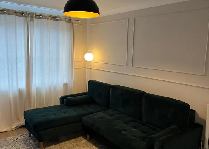 Stylish 5 Mins To Center Feriehus