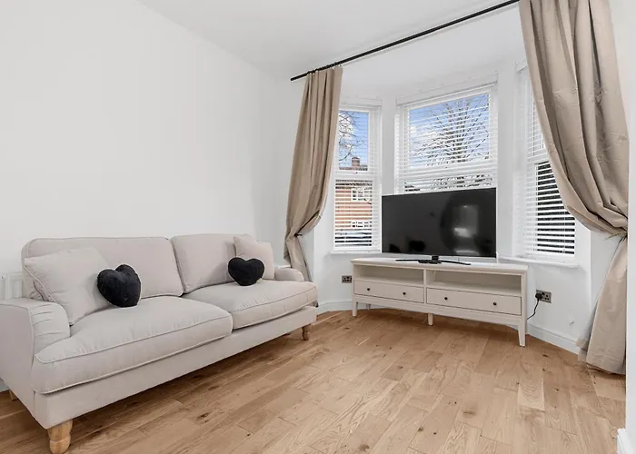 Feriehus Blissful Breaks Near Old Trafford Stadium