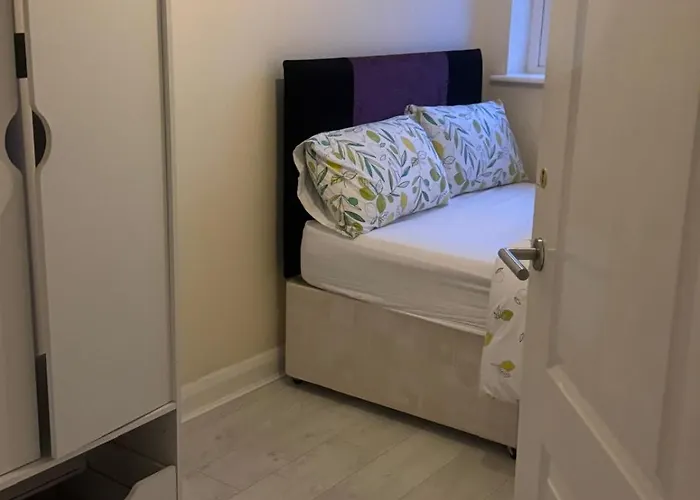 Komegloba Mega Apartment Manchester