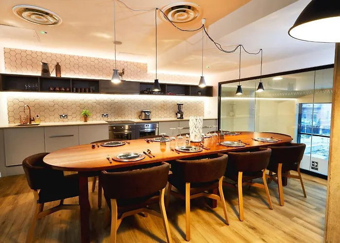 Student Only Luxury Studio, Circle Square Manchester,minimum 42 Nights Apartament