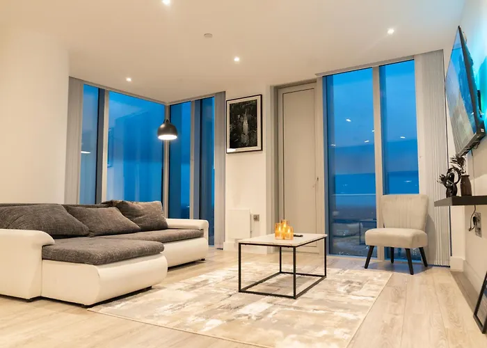 Luxury 2 Bed Penthouse With Stunning Views In Centre Apartament Manchester