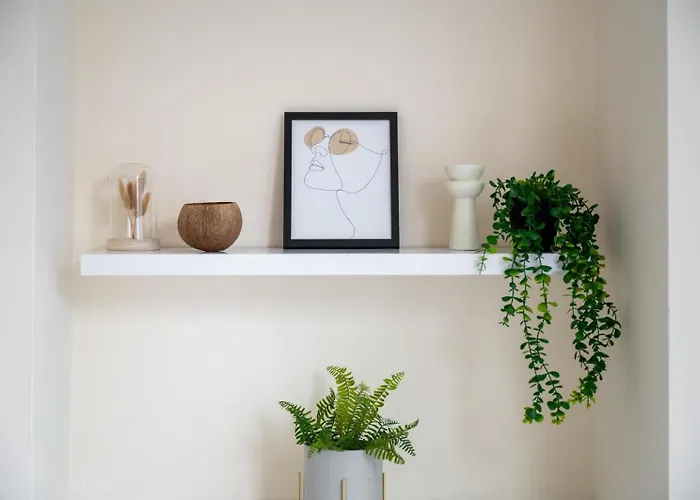 펜션 4-bed Perfect For Contractors & Families W Free Parking 맨체스터