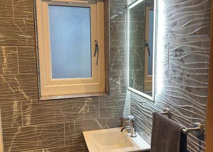 M16 Deluxe - 1 Манчестер