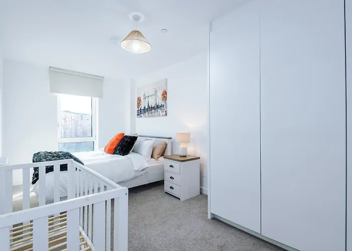 Appartement Fully Equipped, Centre 3bed Apartment, Balcony With Amazing Views, Sleeps 6 *