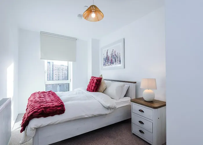 아파트 Fully Equipped, Centre 3bed Apartment, Balcony With Amazing Views, Sleeps 6 맨체스터