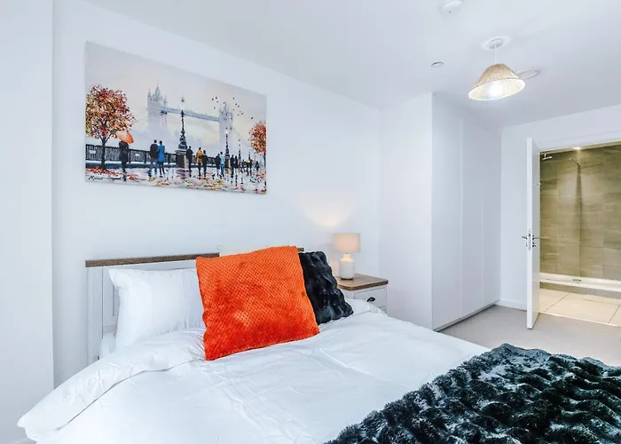 Fully Equipped, Centre 3bed Apartment, Balcony With Amazing Views, Sleeps 6 아파트 *