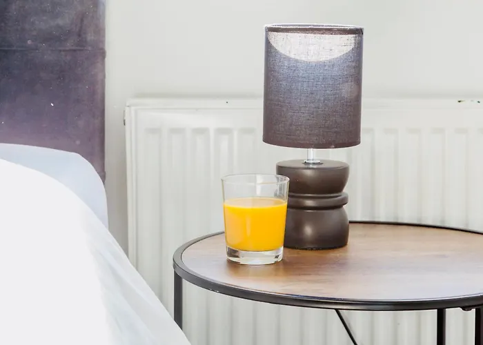 Comfy 3 Bed House By Airport, Perfect For Groups & Families Mánchester