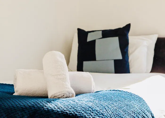 Hébergement de vacances Cozy 3-Bed Retreat Near Manchester Airport Ideal For Families & Groups