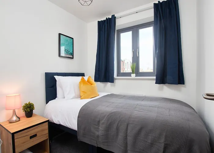 Huge Modern 5br - Perfect For Long Stays! Manchester