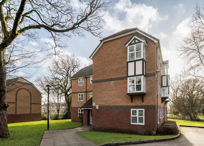 Cozy 2 Bed - Unlimited Wi-fi - Free Parking - Sleeps 6 - By Old Trafford 아파트 맨체스터