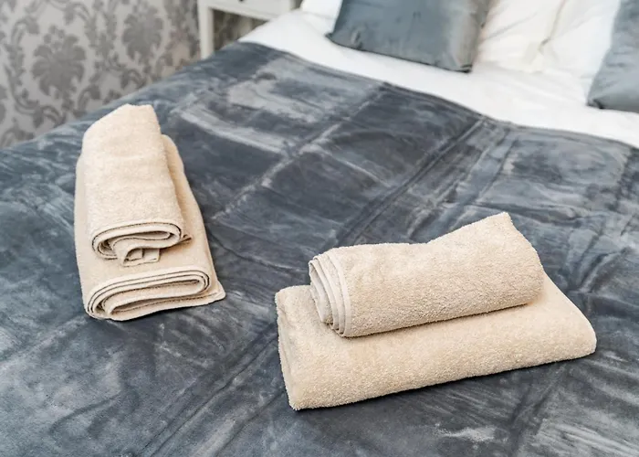 아파트 Cozy 2 Bed - Unlimited Wi-fi - Free Parking - Sleeps 6 - By Old Trafford 맨체스터