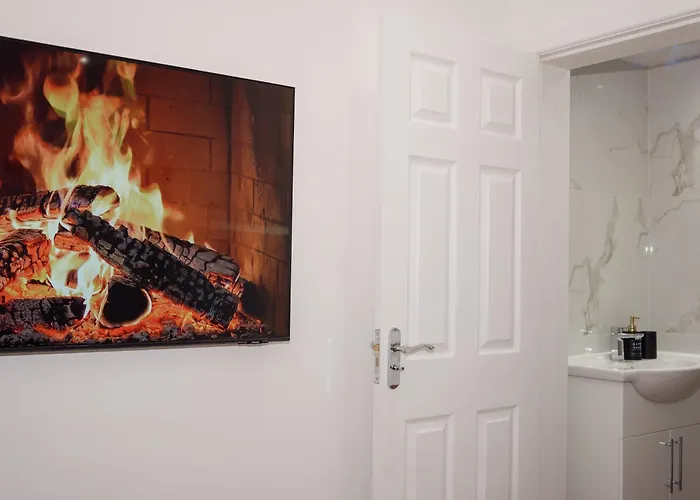 Citycharmms- Entire Near Etihad Stadium 別荘 *