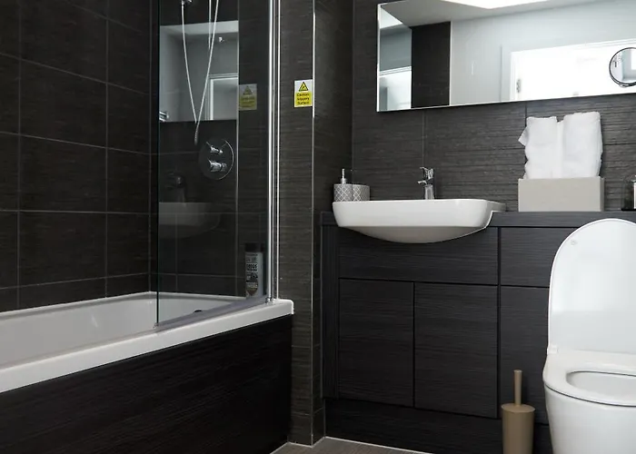 Apartament Luxury 2 Bedroom And Bathroom In With Balcony